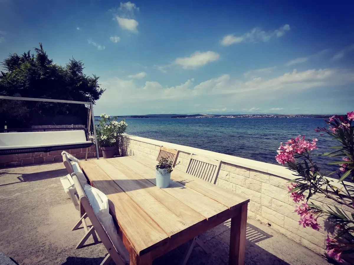 Villa Sirius Tkon Apartment