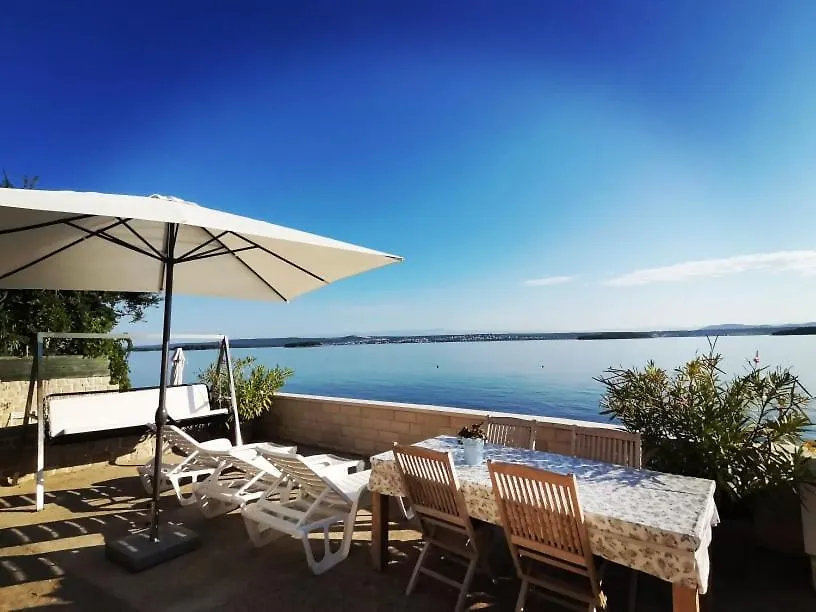 Apartment Villa Sirius Tkon