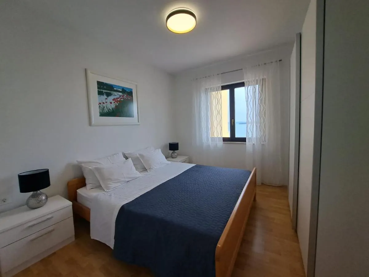 Apartment Villa Sirius Tkon Croatia