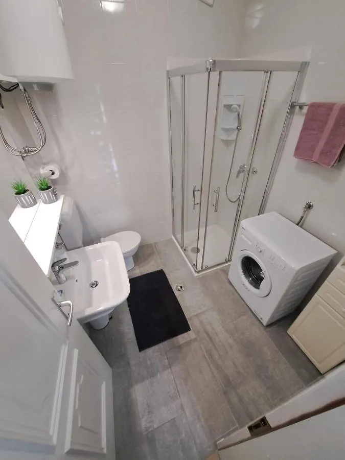 Apartment Villa Sirius Tkon